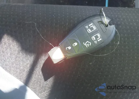 2013 Dodge Grand Caravan Sxt из США, поврежденный, VIN 2C4RDGCG6DR760460